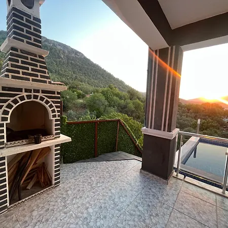 Magnolia Villa *